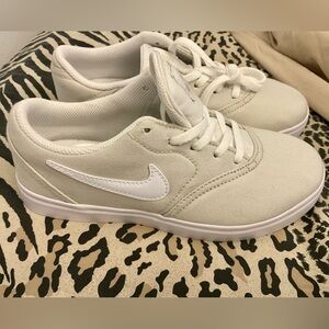 Nike Classic Cream Sneakers